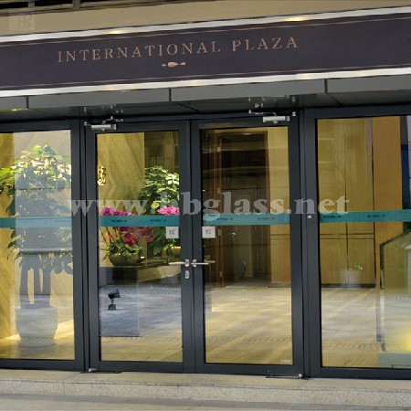 玻璃防火門(mén)